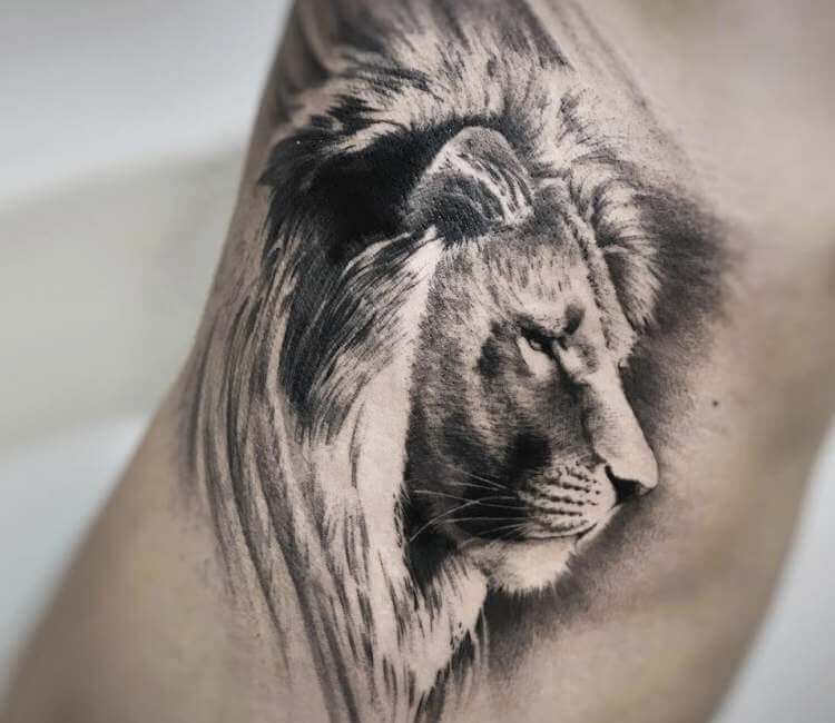 18 Best Lion's Head Tattoo Designs and Ideas | PetPress