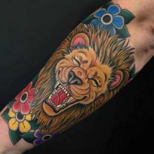 12+ Old School Lion Tattoo Designs - PetPress